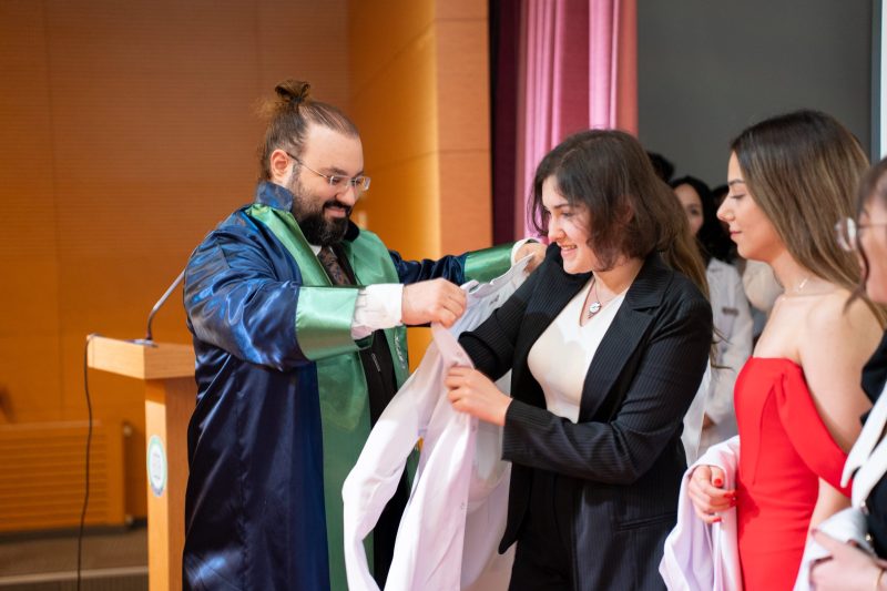 eczacilik_onluk_giyme_toreni11_1