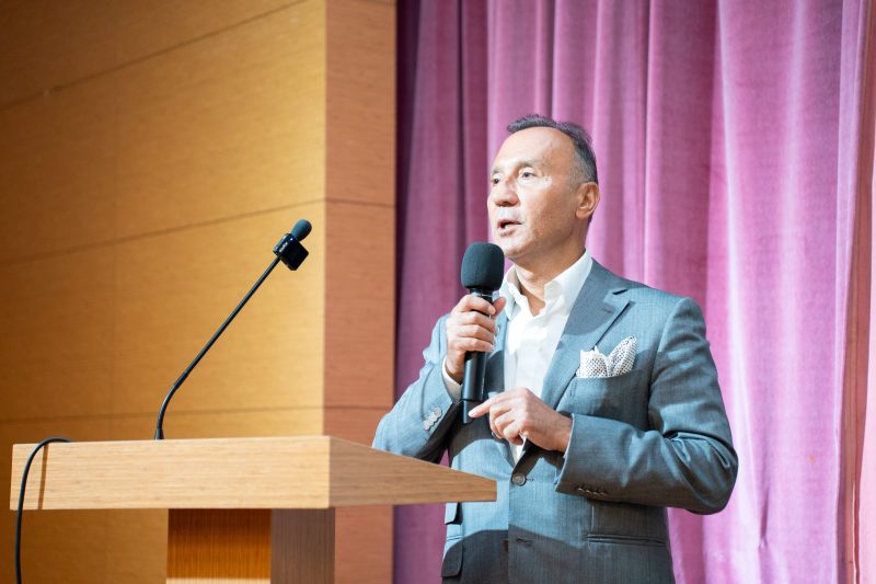 eczacilik_onluk_giyme_toreni3_15