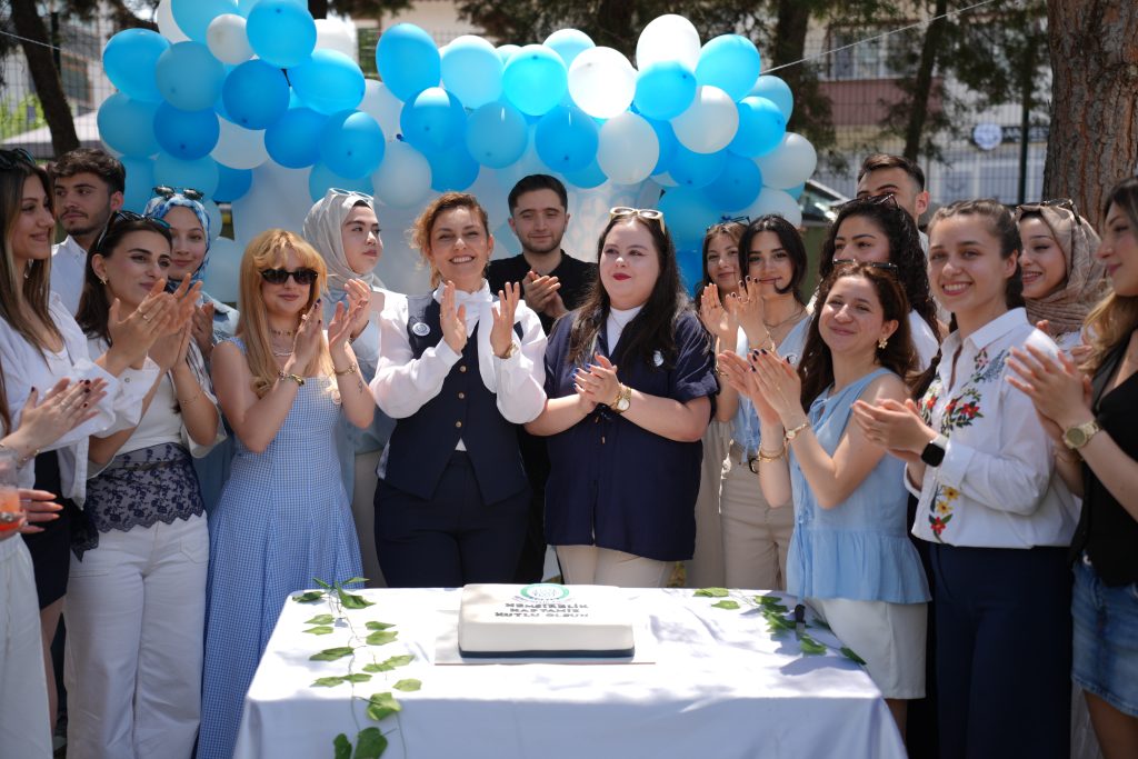 12-18 Mayıs Hemşirelik Haftası Şenliği Gerçekleştirdik