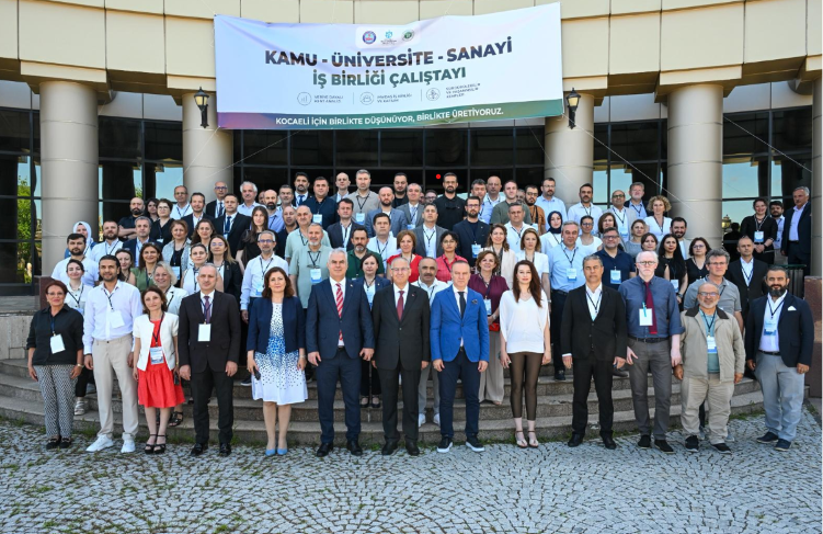 Hemşirelik Bölümü Öğretim Üyemiz Dr. Öğr. Üyesi Nida EFETÜRK Kamu - Üniversite - Sanayi İş Birliği Çalıştayı'na Katılmıştır