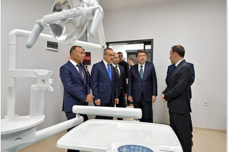dis_hastanesi_acilis_toreni_6_10_05 dis_hastanesi_acilis_toreni_6_10_05