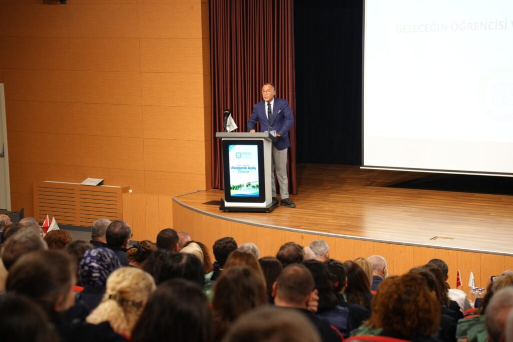 KOSTÜ 2026–2027 Akademik Yılı Açılış Töreni’nden bir kare